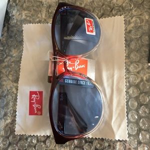 Women’s Ray-Bans